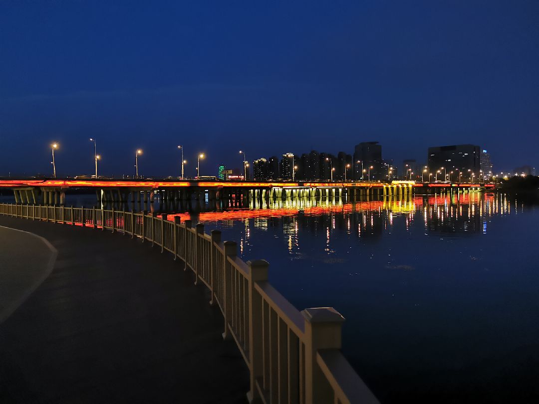 浑河两岸,慢道不慢五里河公园,遥想国足当年.