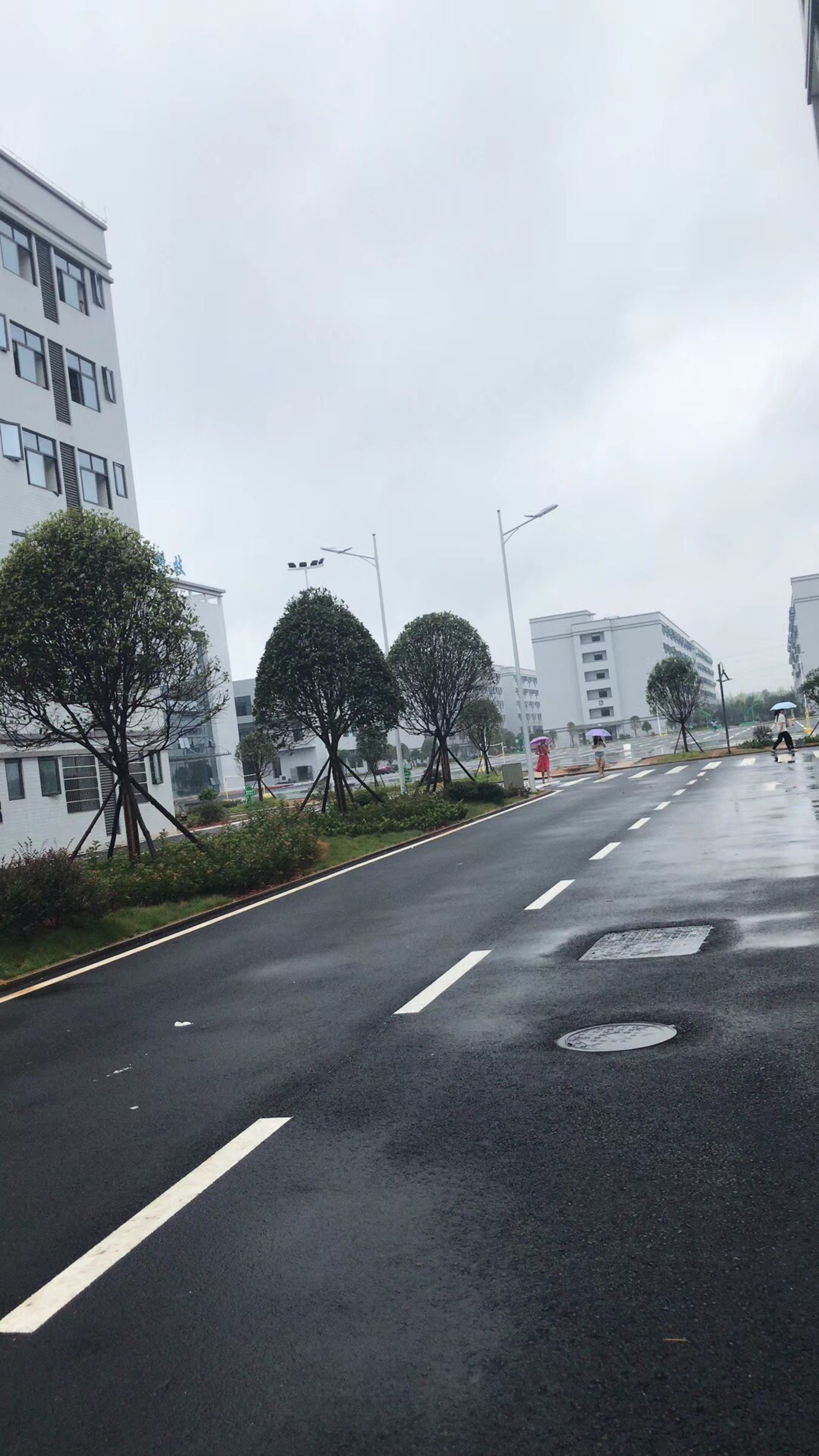 94公里, 31分58秒  完成 榔梨镇蓝思科技三期宿舍操场  获得了r1等级