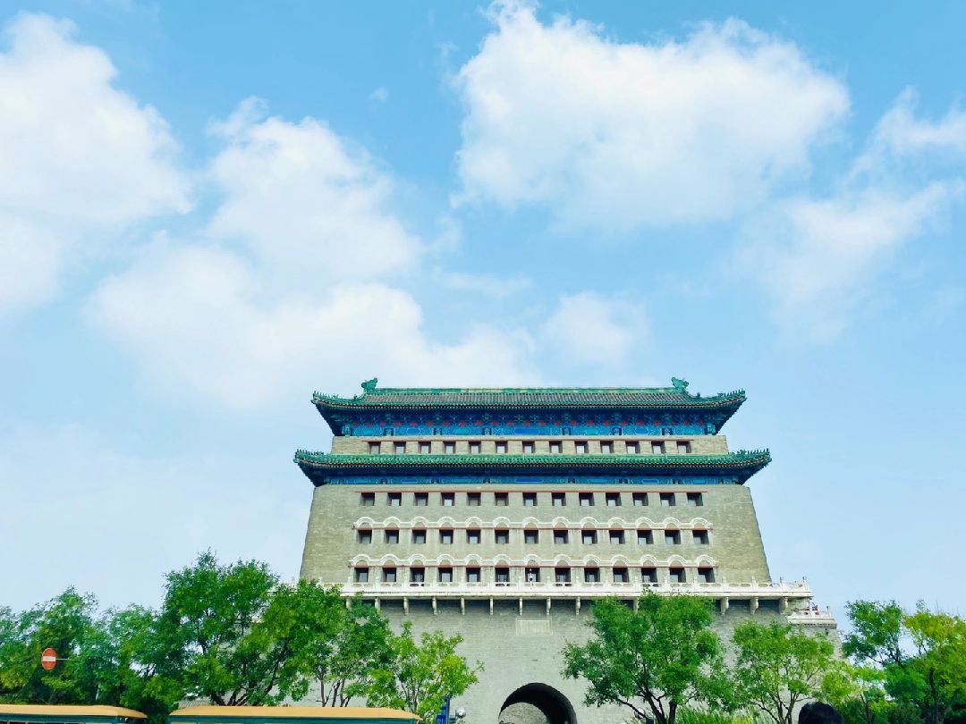 复兴门,宣武门,和平门,前门,崇文门,建国门,朝阳门,东直门,安定门