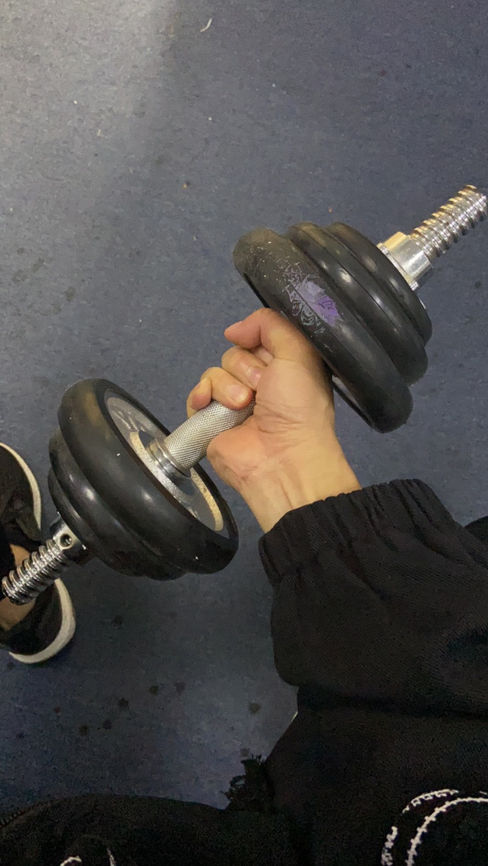 完成 徒手胸肌训练初级 第61次  用 live 模式实时分享健身进展 训练