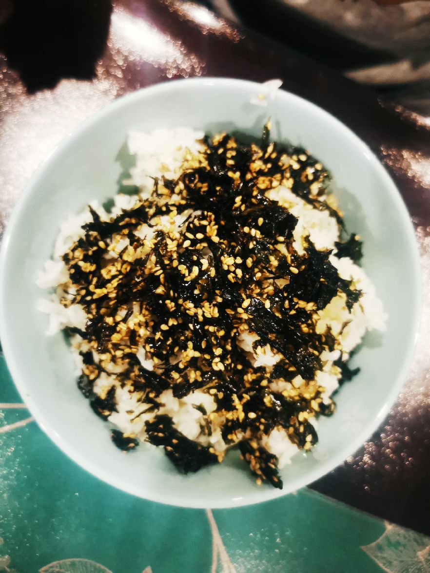 黄焖鸡和海苔米饭