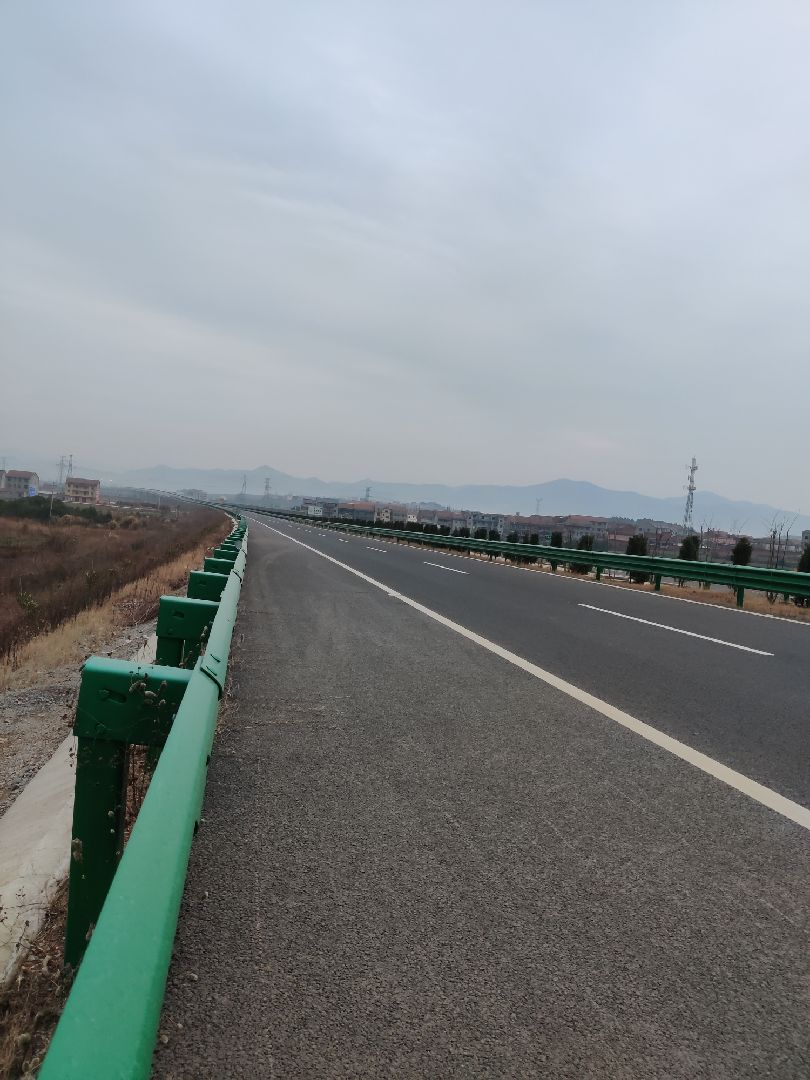 高速公路跑初体验像怪咖