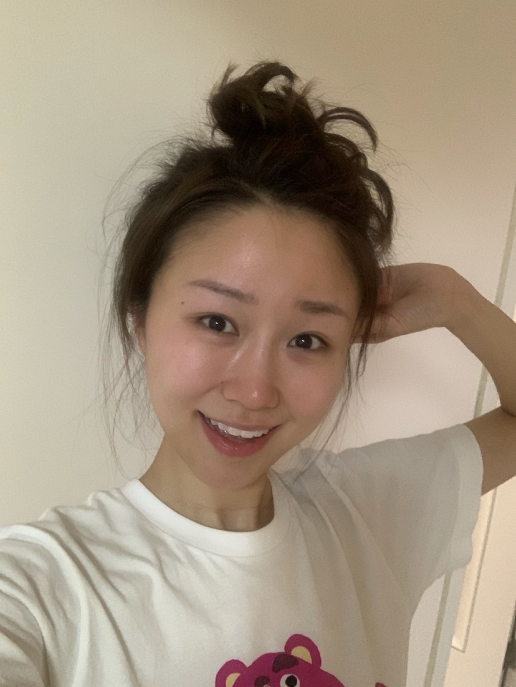 郑多燕小灰帽打卡