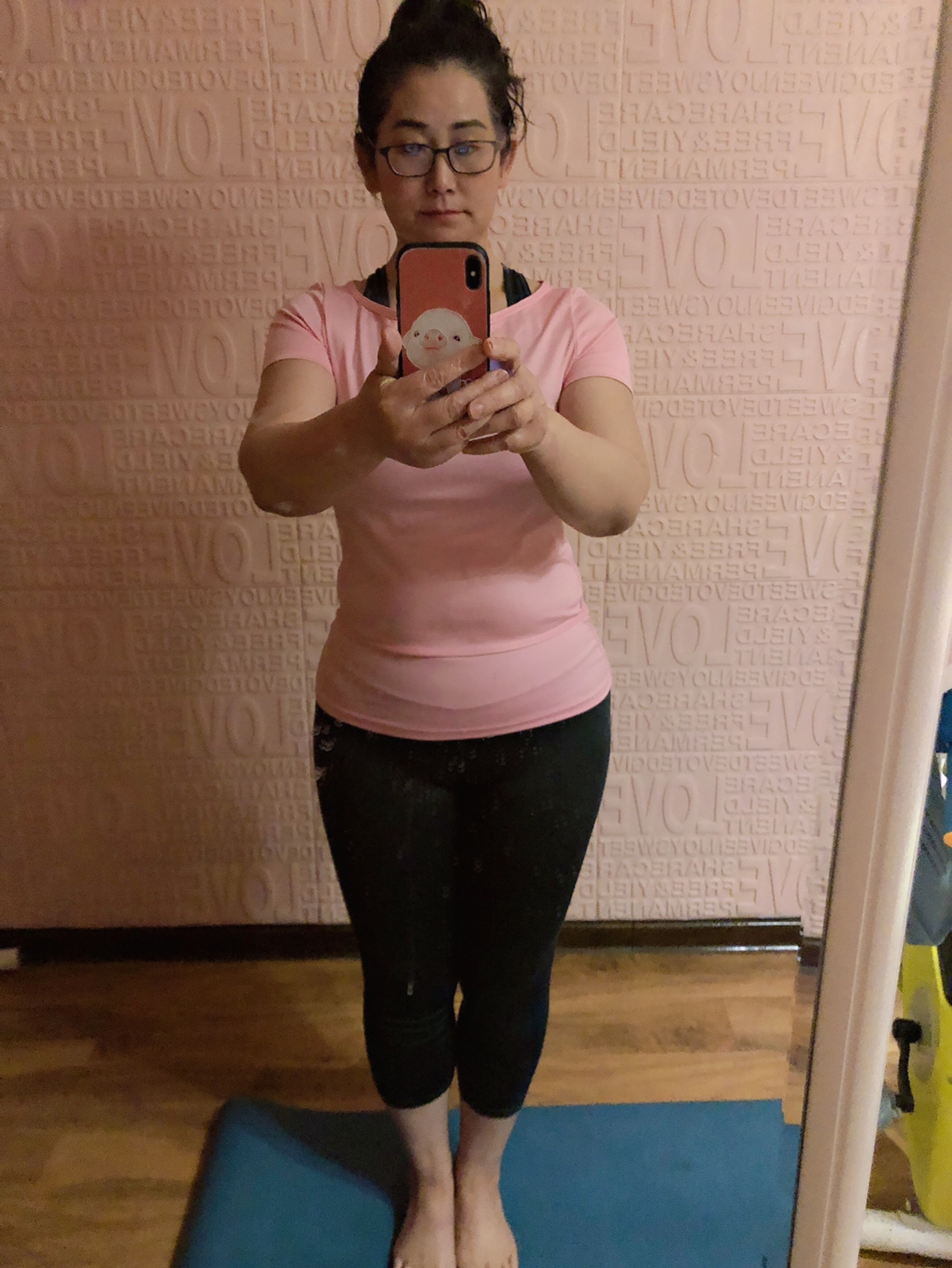 小肚子上的肉肉都鼓起来了,必须在夏天来临之前把肚子锻炼平了!