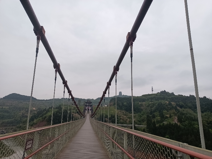 风景这边独好,利用一个早操把凤垭山游览了!