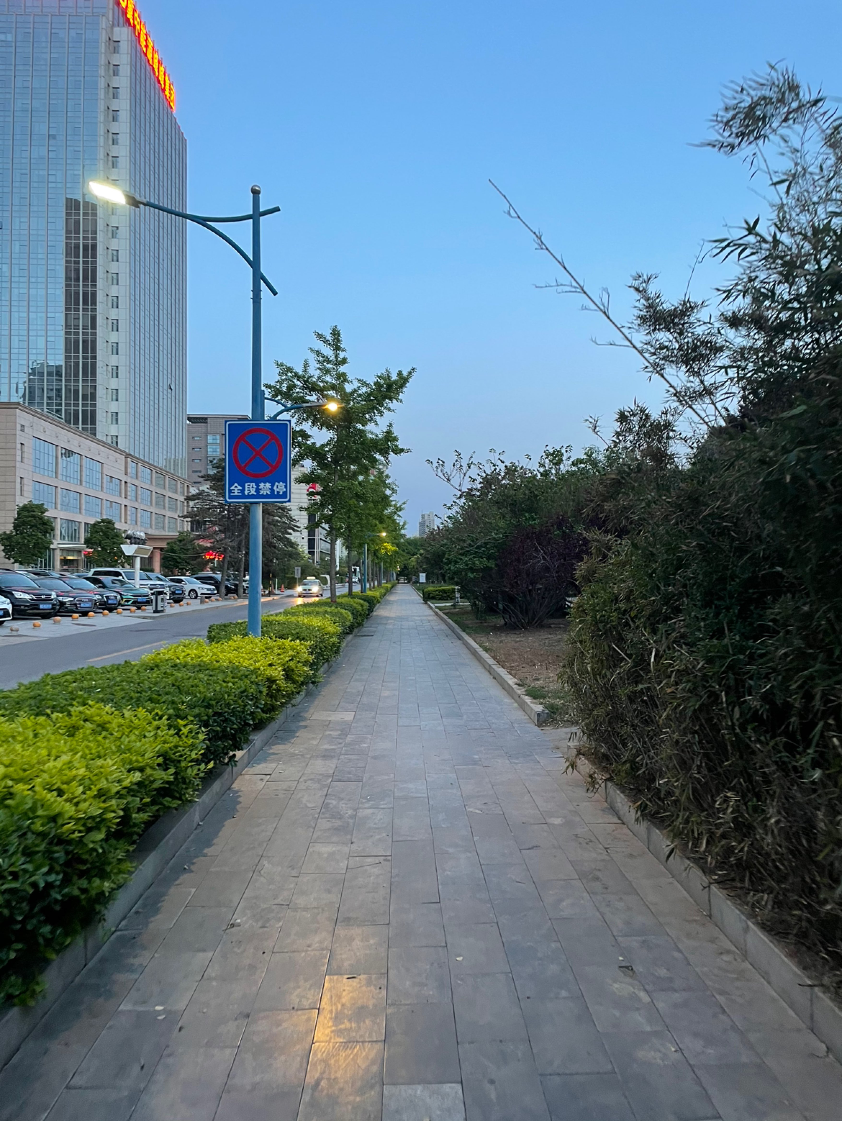 04公里, 33分29秒  开启跑步实况 精彩动态 扁平足不但影响体态,还会