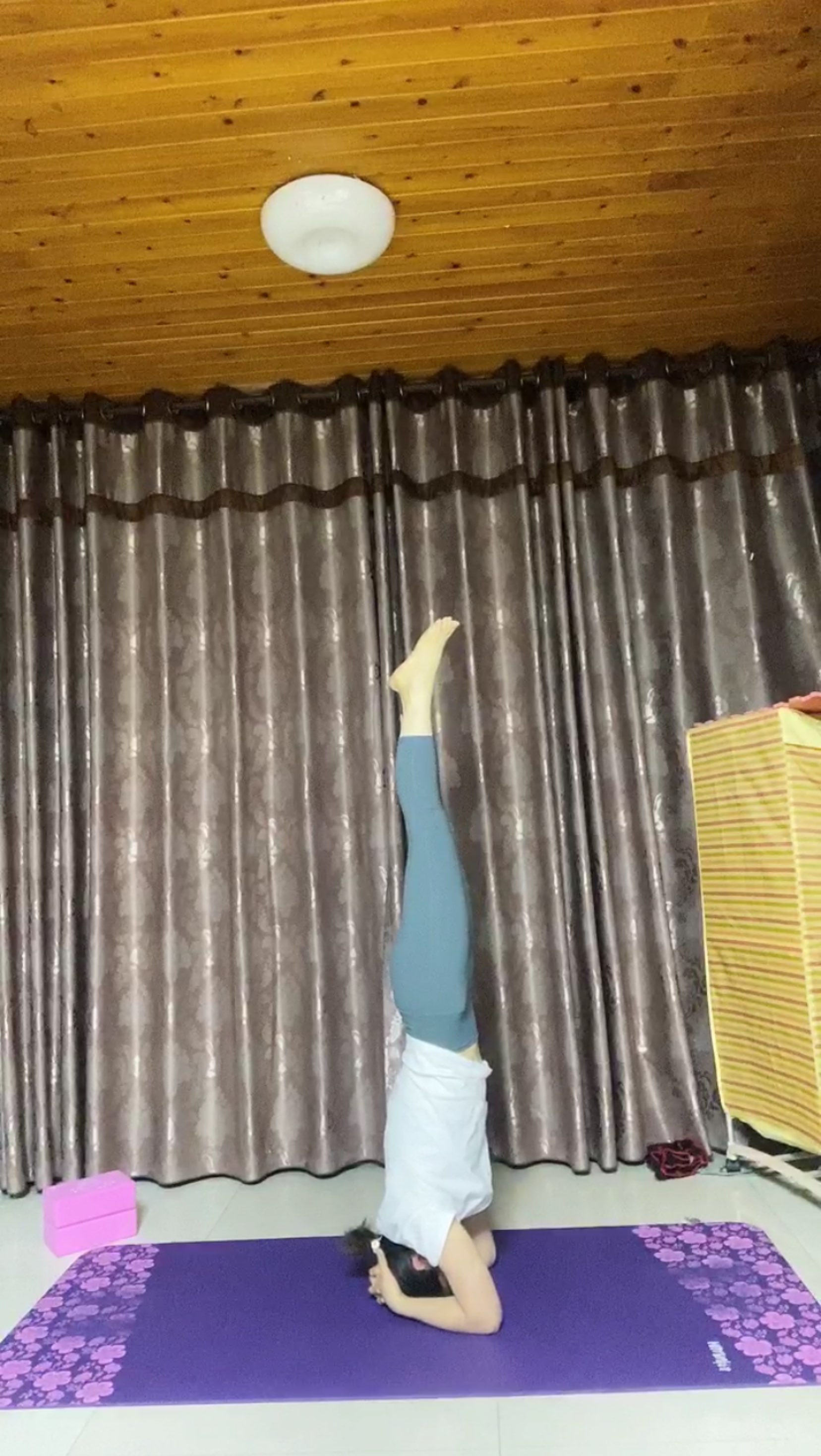 立即参与  完成 一字马竖叉挑战    赵没力  第107次